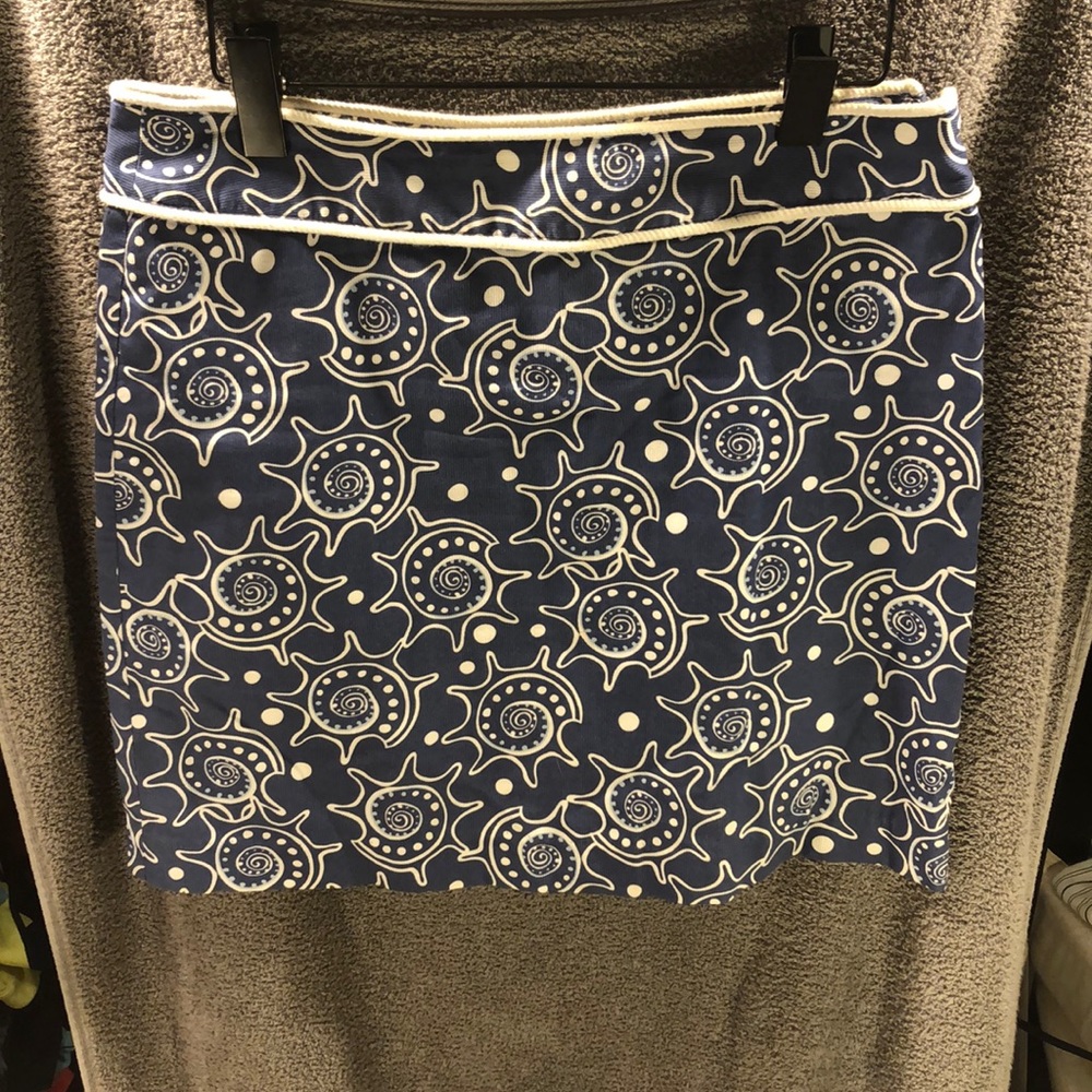 Vineyard Vines Skirt, size 8